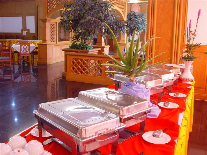 Pathumthani Place Hotel מראה חיצוני תמונה