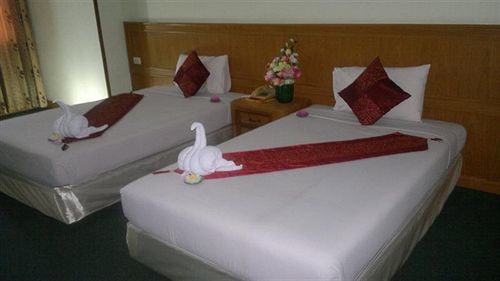 Pathumthani Place Hotel מראה חיצוני תמונה